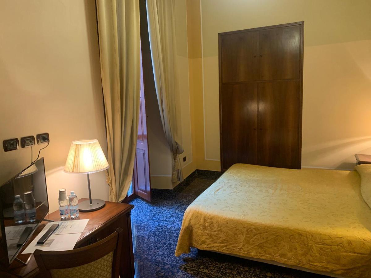 Le Stanze Del Vicere Boutique Hotel Naples Exterior photo