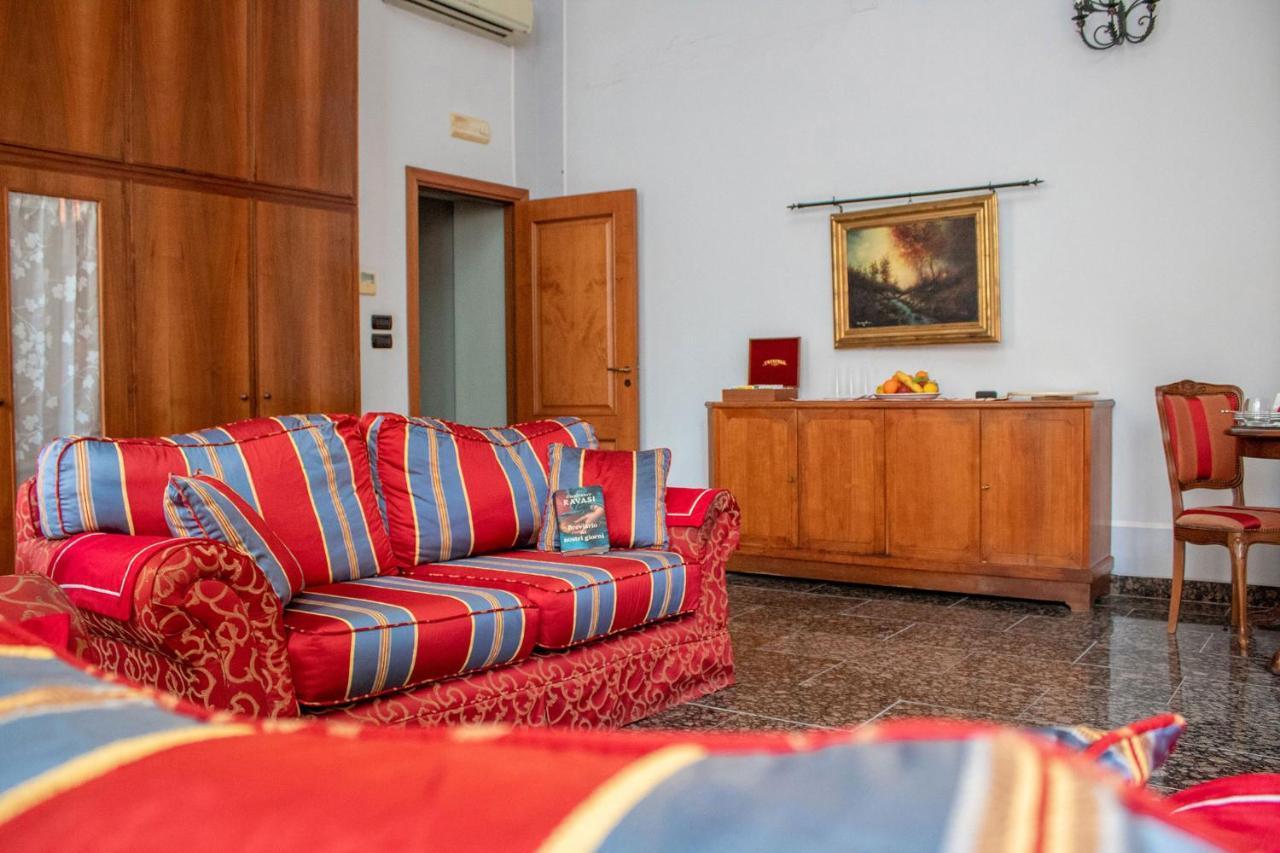 Le Stanze Del Vicere Boutique Hotel Naples Exterior photo